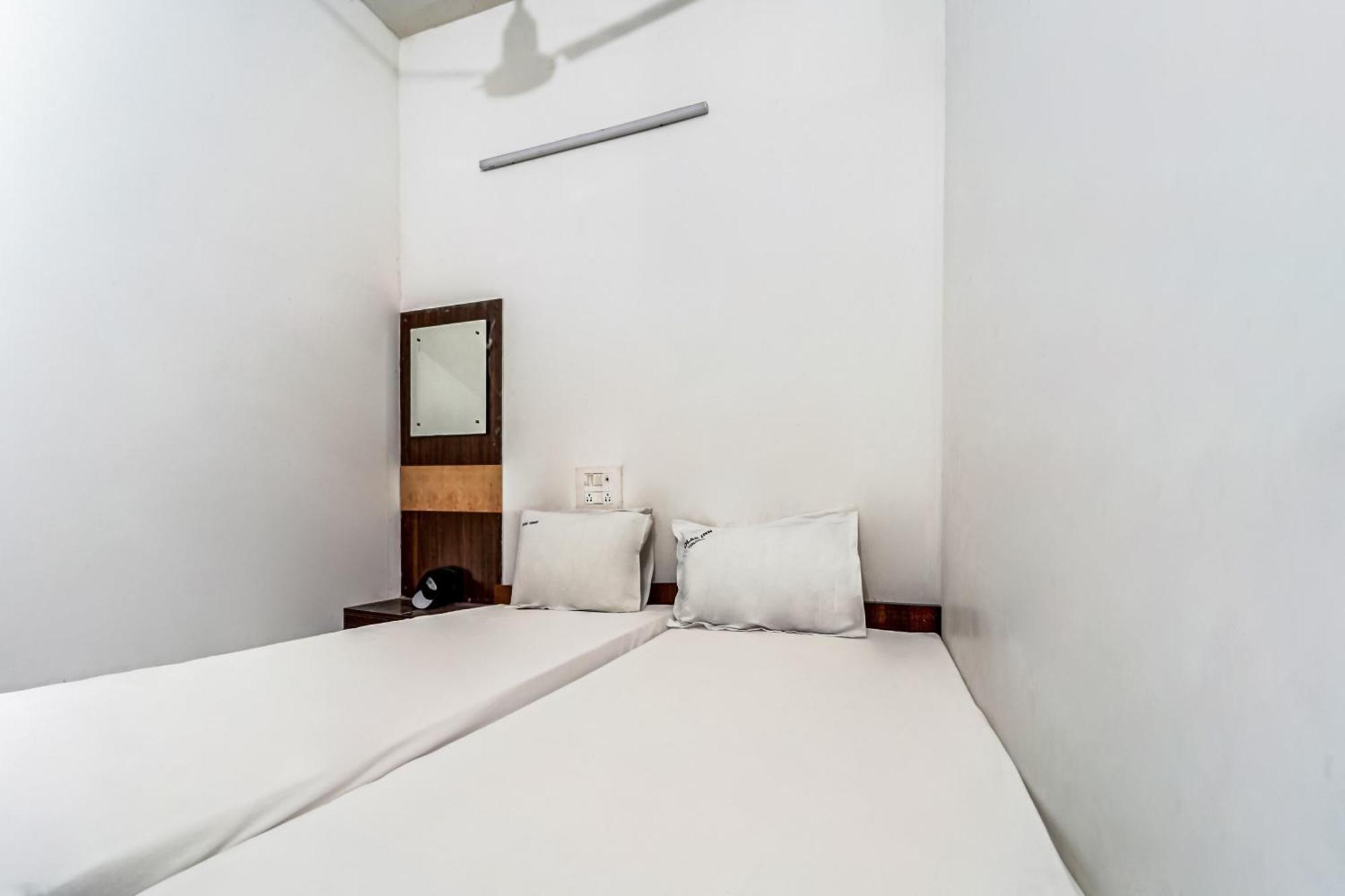 Tirupati Stayz Esterno foto