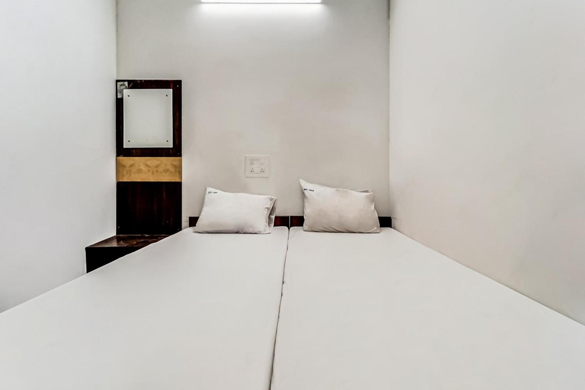 Tirupati Stayz Esterno foto